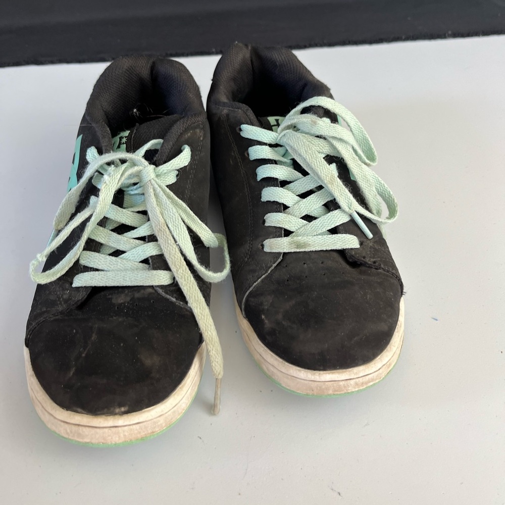DC shoes - Picture 3 of 7
